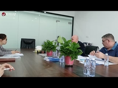 การเยี่ยมชมลูกค้าสำหรับ 1-12 Cores FTTH Outdoor Indoor Drop Cable Manufacturing Machine