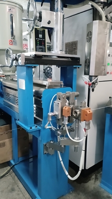เครื่องทำสายไฟแบบปรับความเร็วและความตึงได้