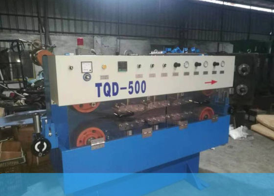 นิวเมติก 150m / นาที Caterpillar Traction Device Cable Sheathing Machine
