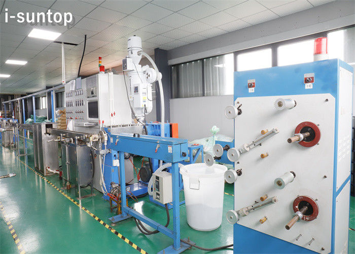 LSZH สายไฟเบอร์ออปติกพีวีซีเคลือบ / Jacketing / Extrudering Line สำหรับสายบัฟเฟอร์แน่น